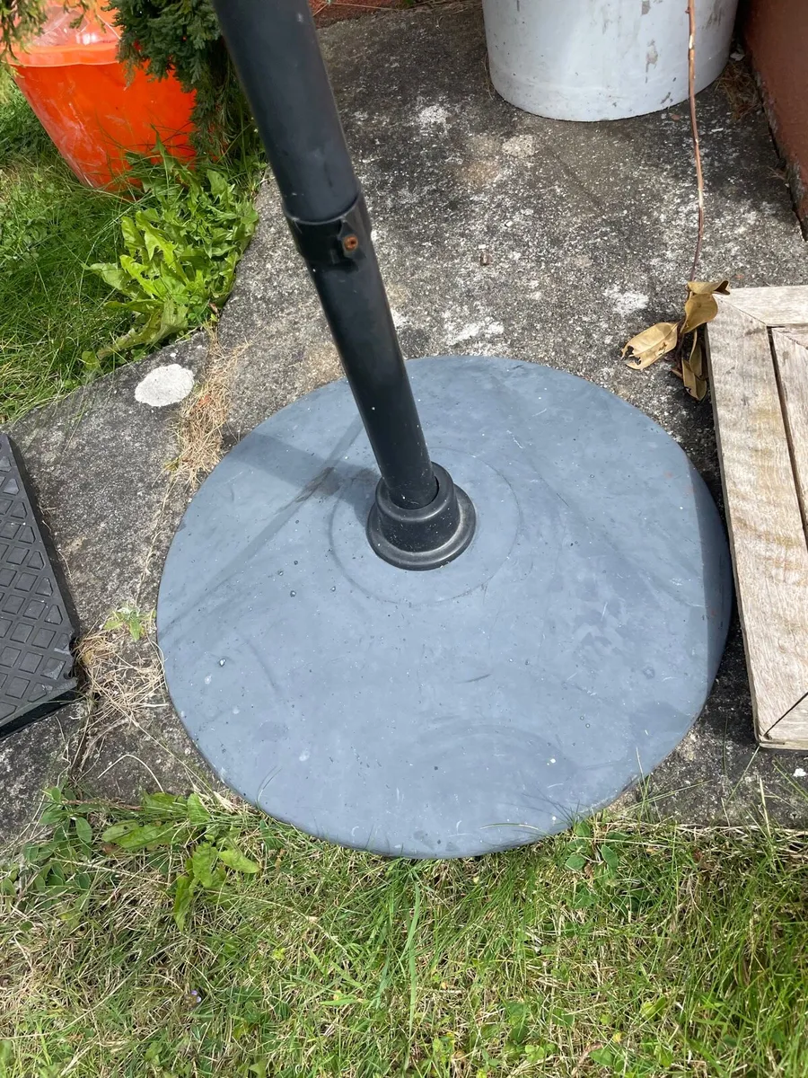 2 parasol stands for garden - Image 4