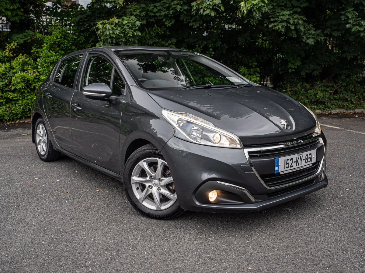 Peugeot 208 2015 - Image 1