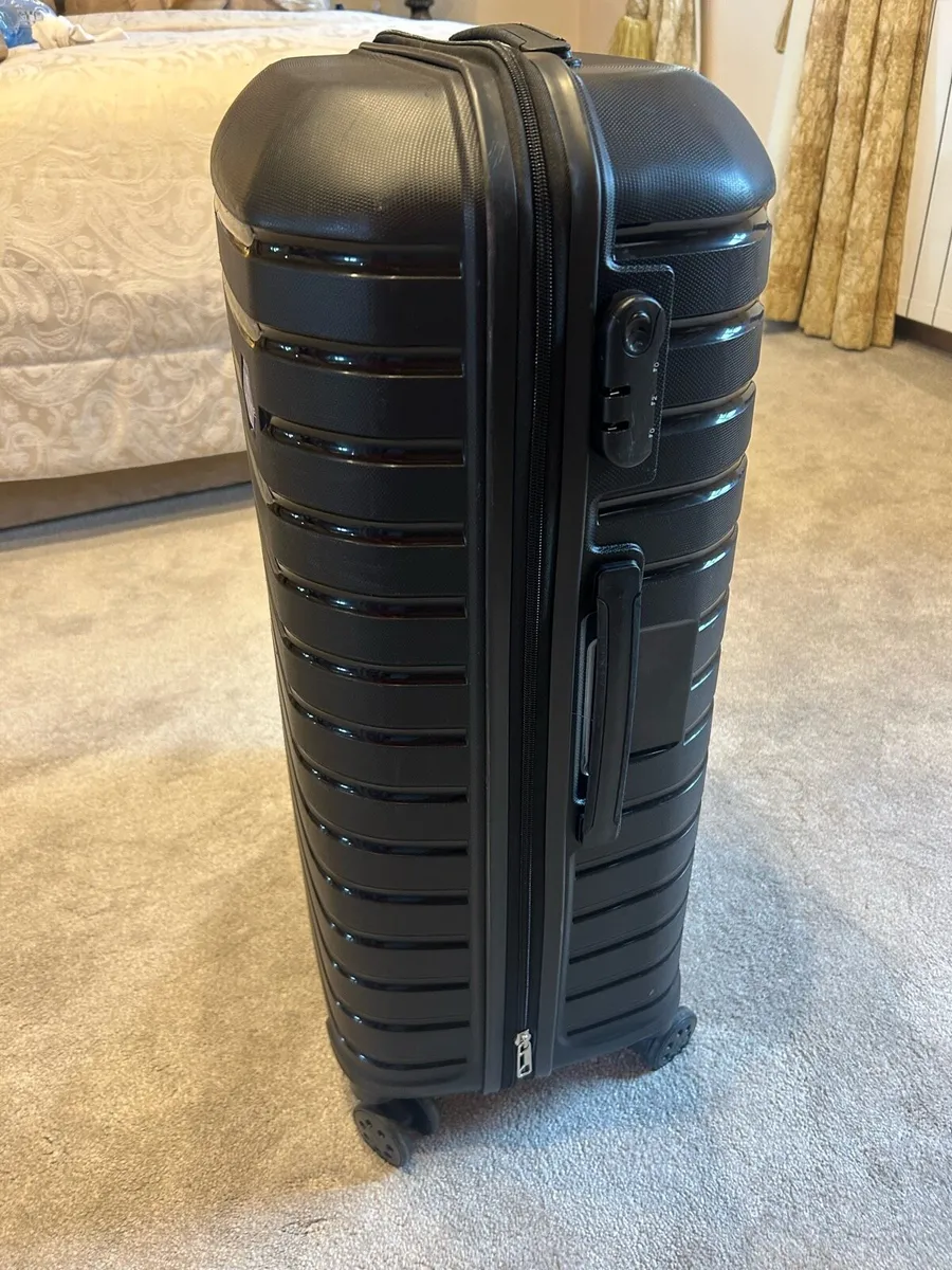 Luggage - Image 4