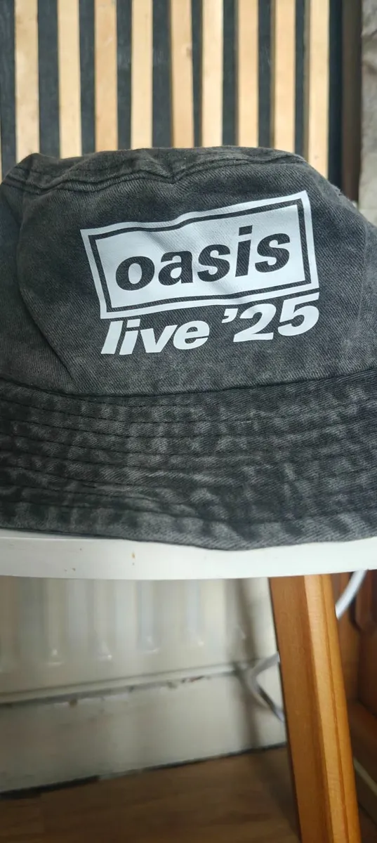 Oasis 2025 concerts Clothing packs - Image 1
