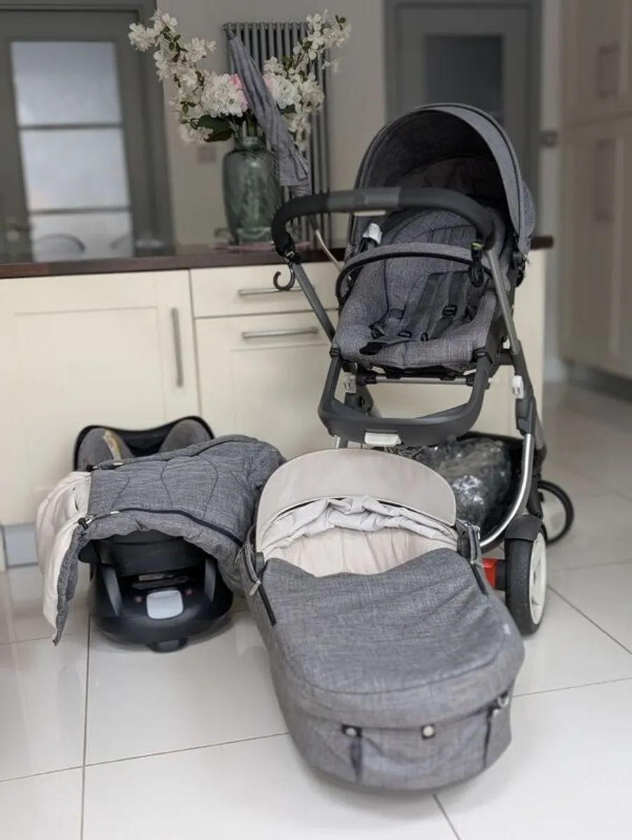 Stokke Crusi full 8 piece matching set - Image 1