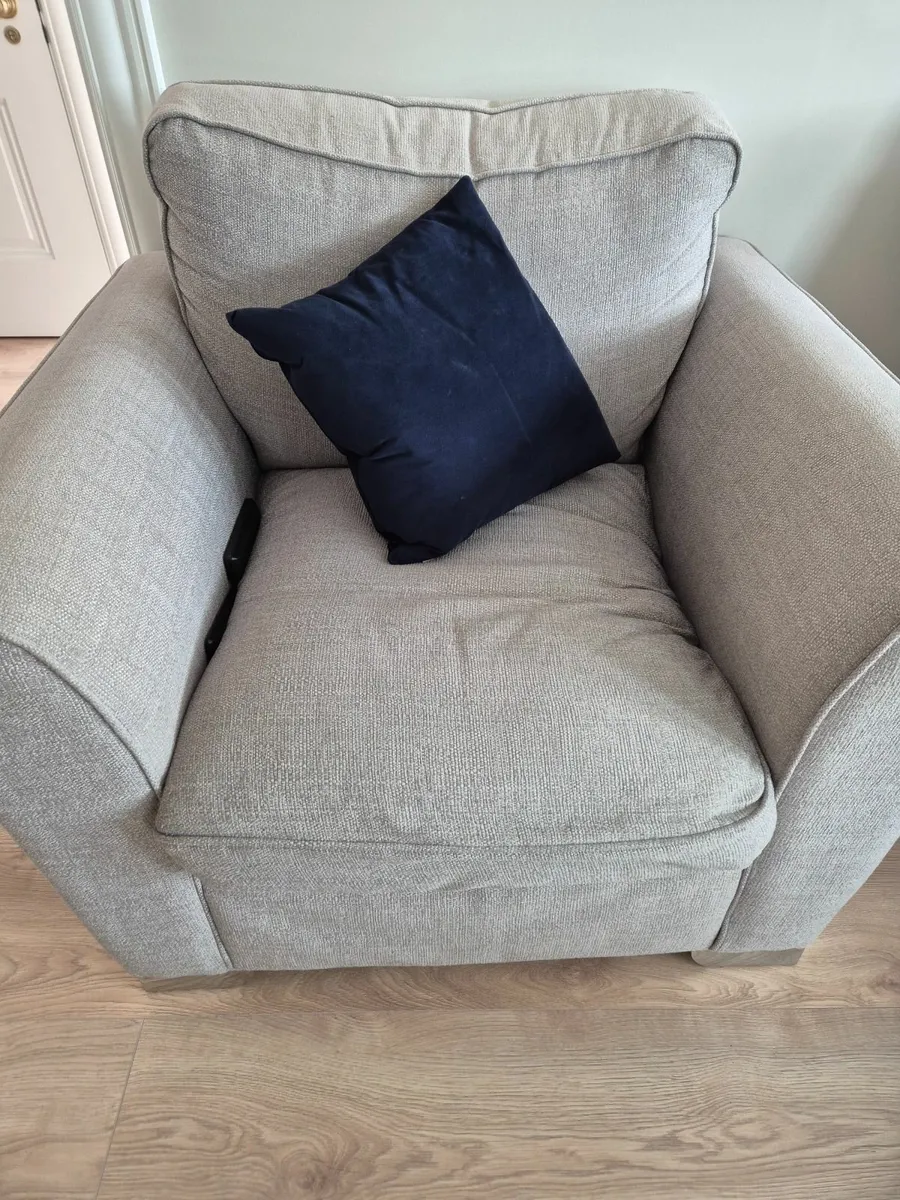 Sofa - Image 4
