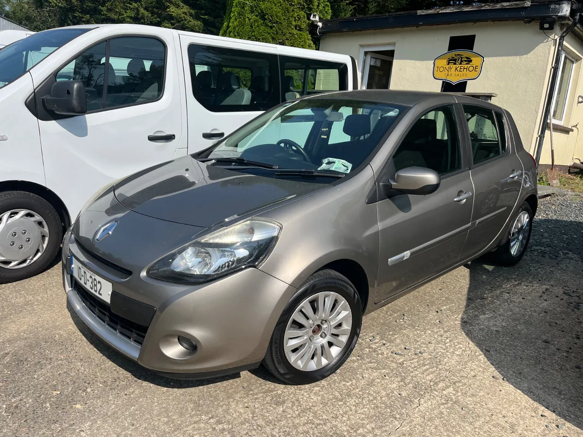 Renault Clio 2010 - Image 2