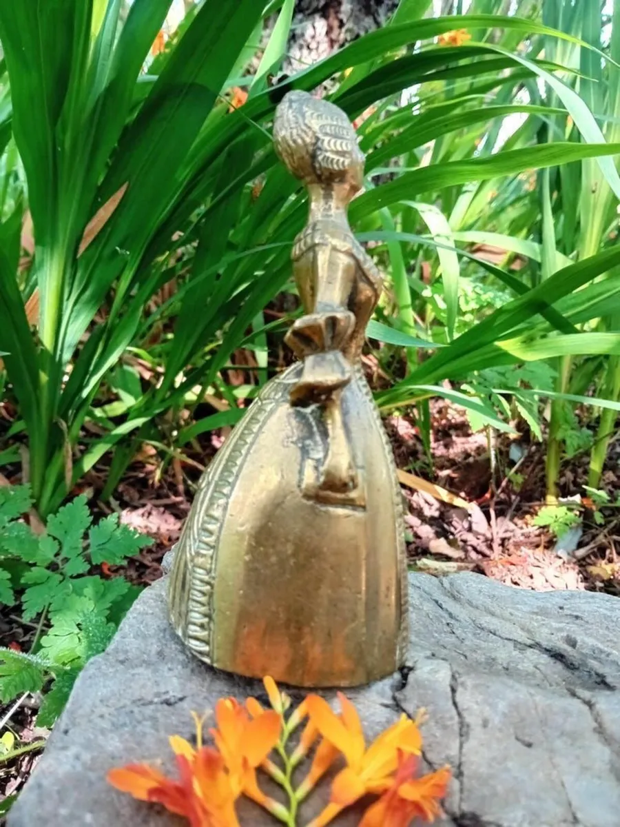 Antique Brass Ornate Lady Bell, Madame de Pompadou - Image 2