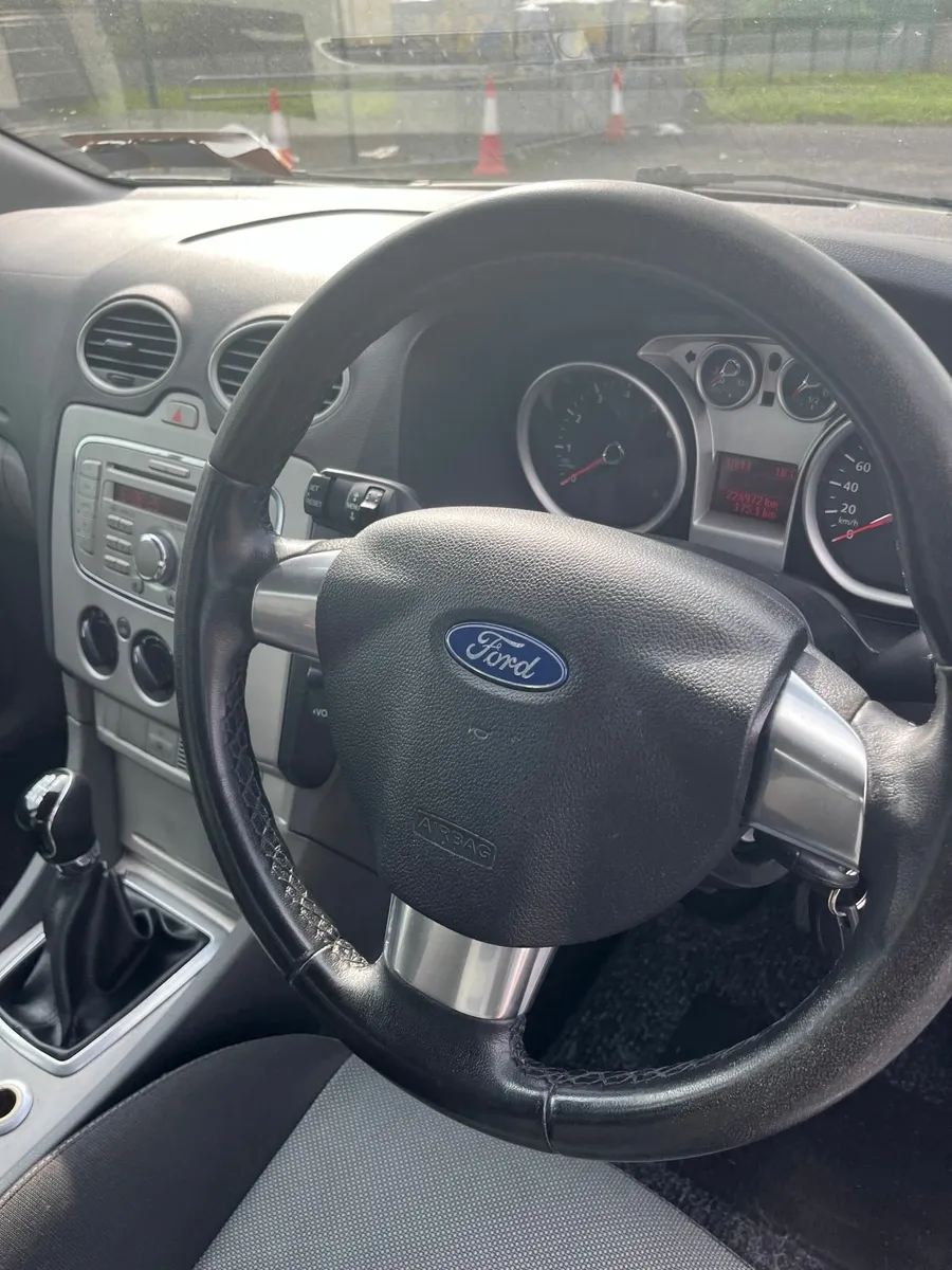 Ford Focus 2009 - Image 3