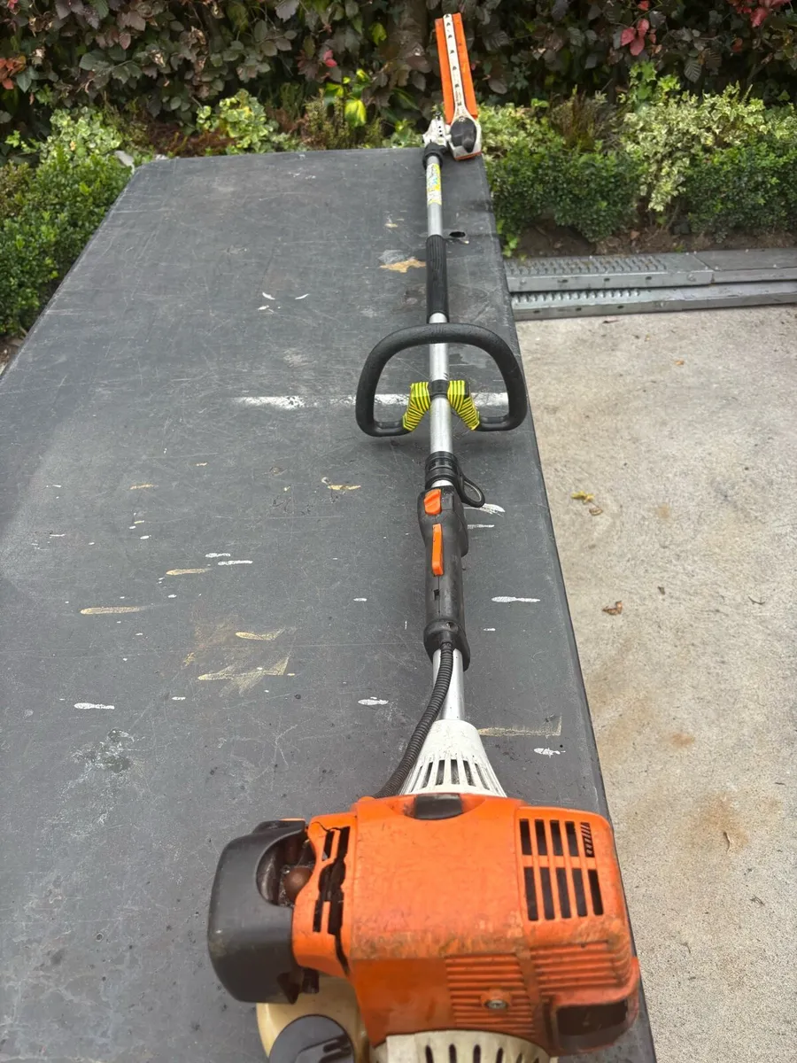 Stihl long reach hedgge cutters - Image 1