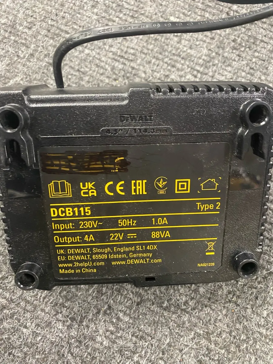 Dewalt Battery Charger DCB11 - Image 2