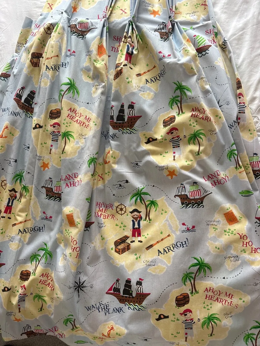 Curtains - Image 1