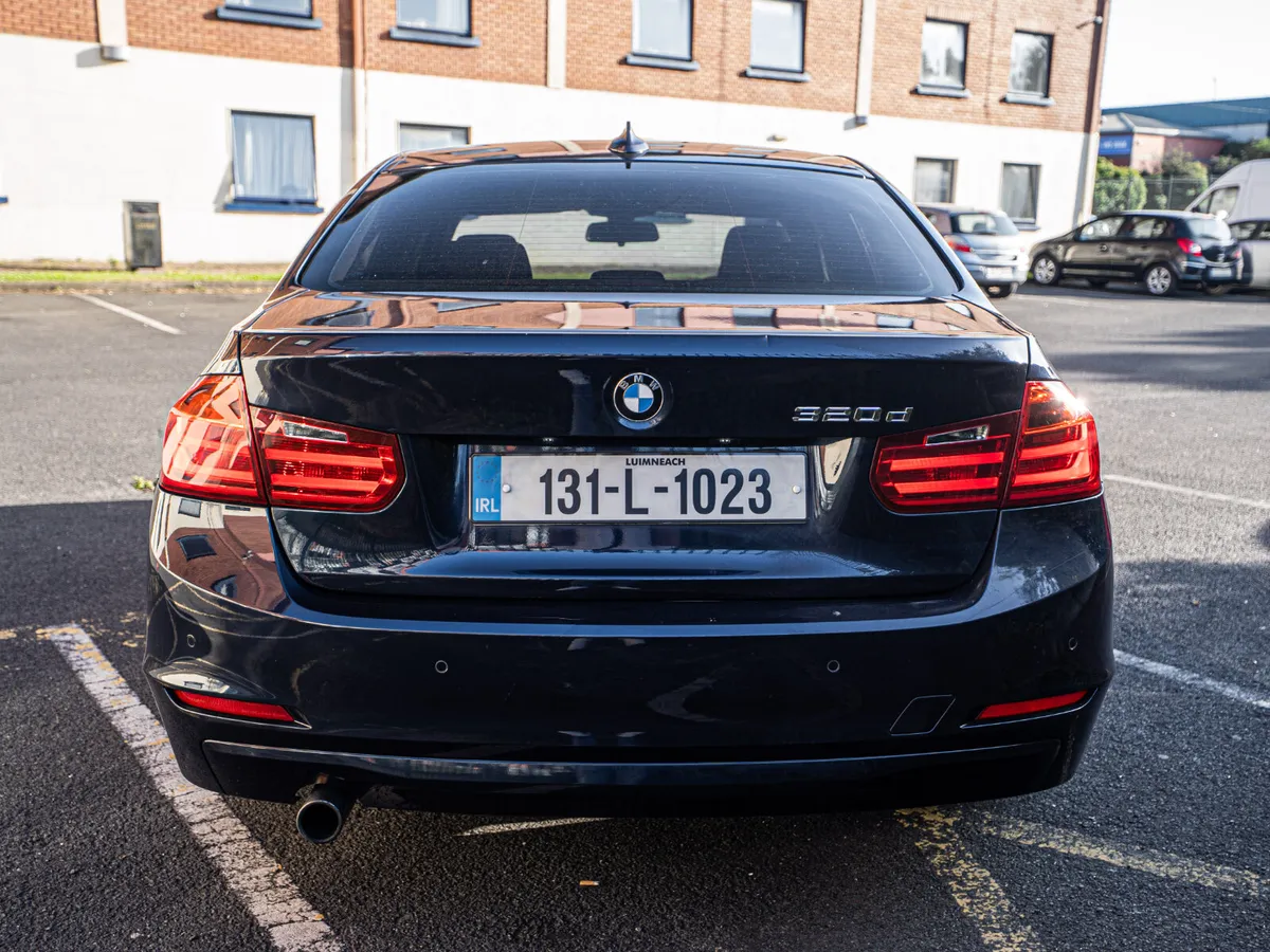 BMW 3-Series 2013 - Image 4
