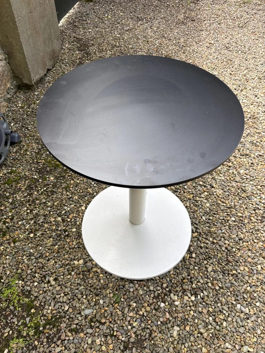 Table Round 60cm - Image 1