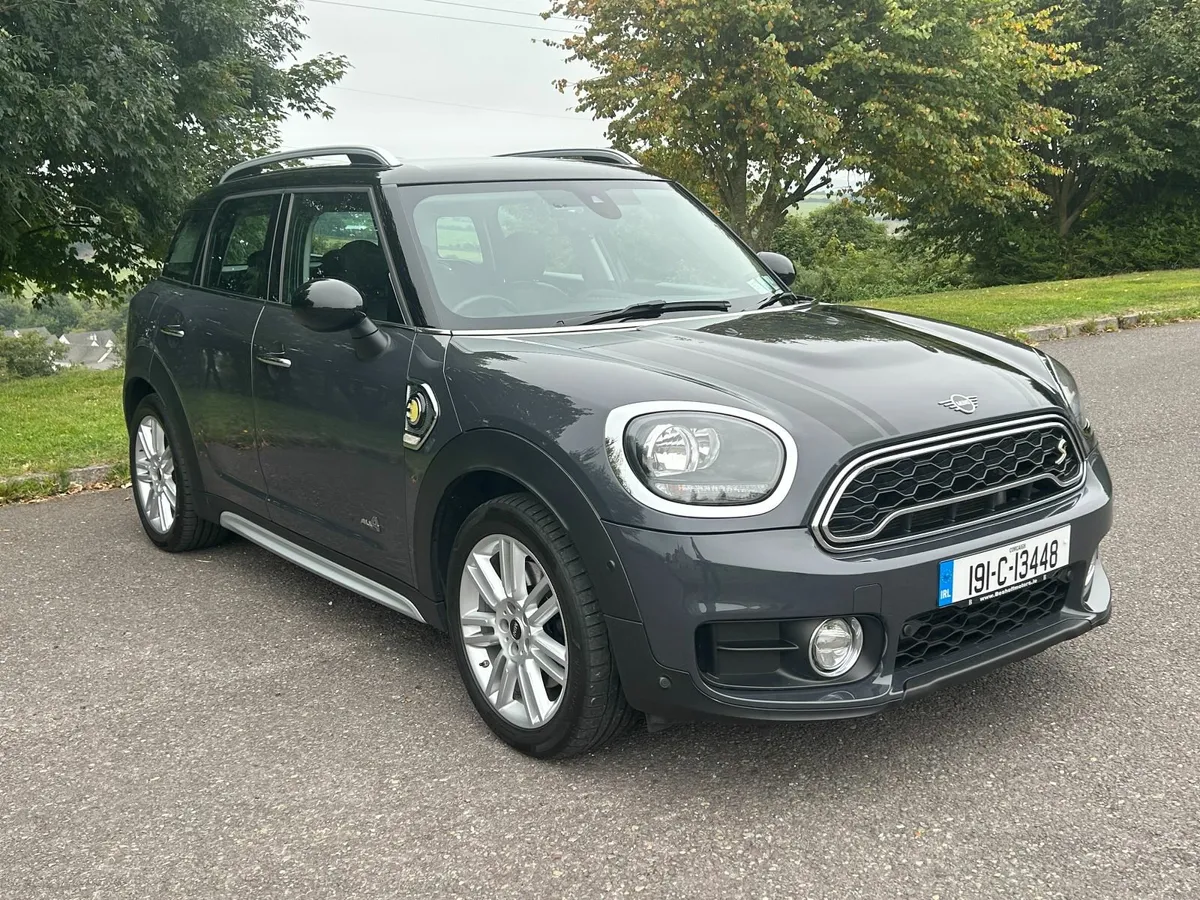 2019 Mini Countryman Cooper SE All4 PHEV - Image 2