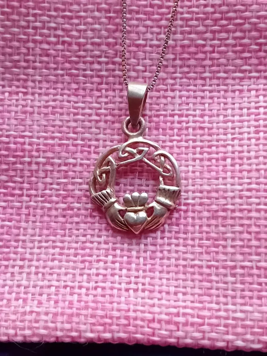 Vintage Irish Fully Hallmarked Silver Claddagh pen - Image 3