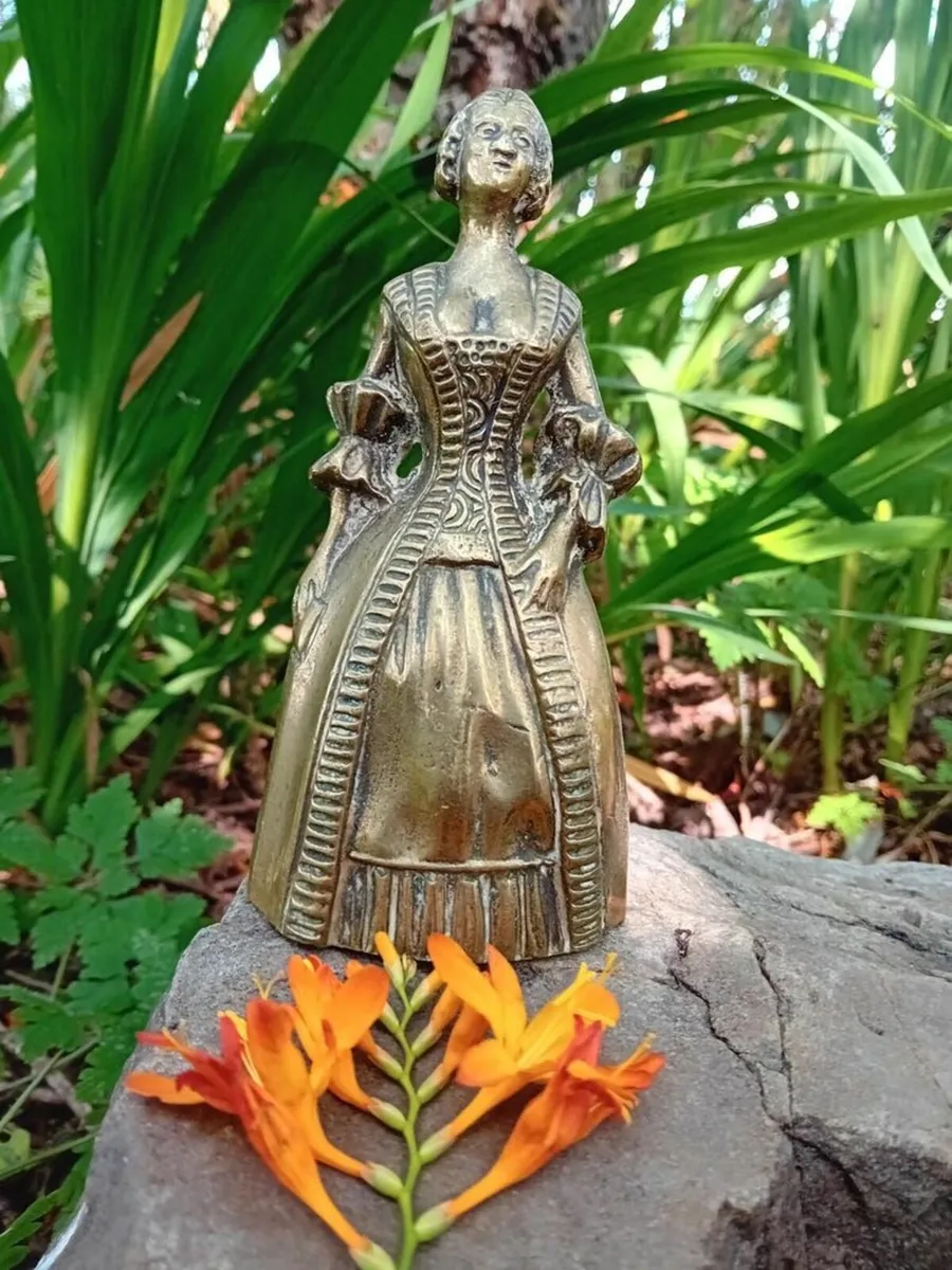 Antique Brass Ornate Lady Bell, Madame de Pompadou - Image 4
