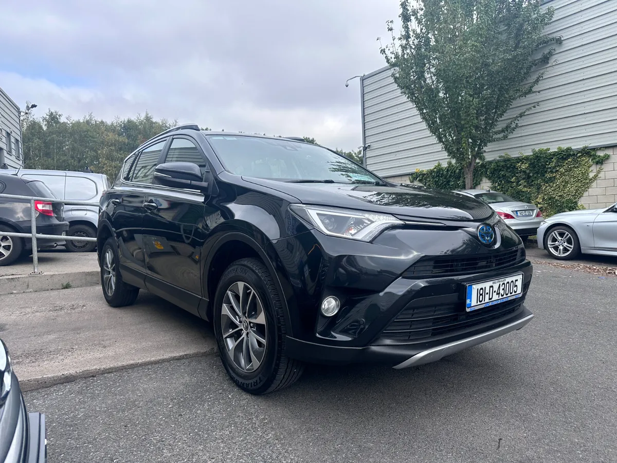 Toyota RAV4 2.5 Hybrid Luna Sport, 2018 - Image 1