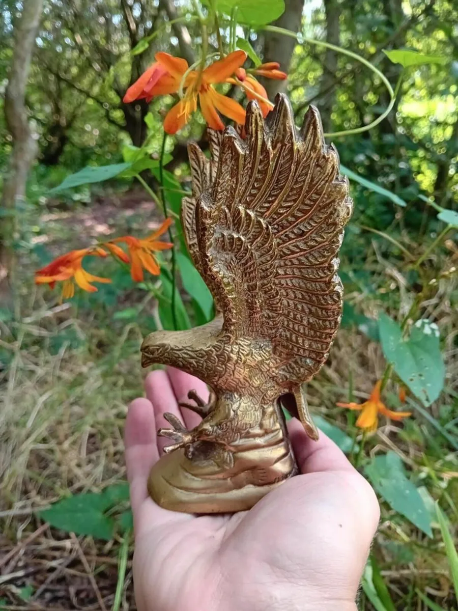 Vintage Brass Eagle Statue, brass bird, home decor - Image 3