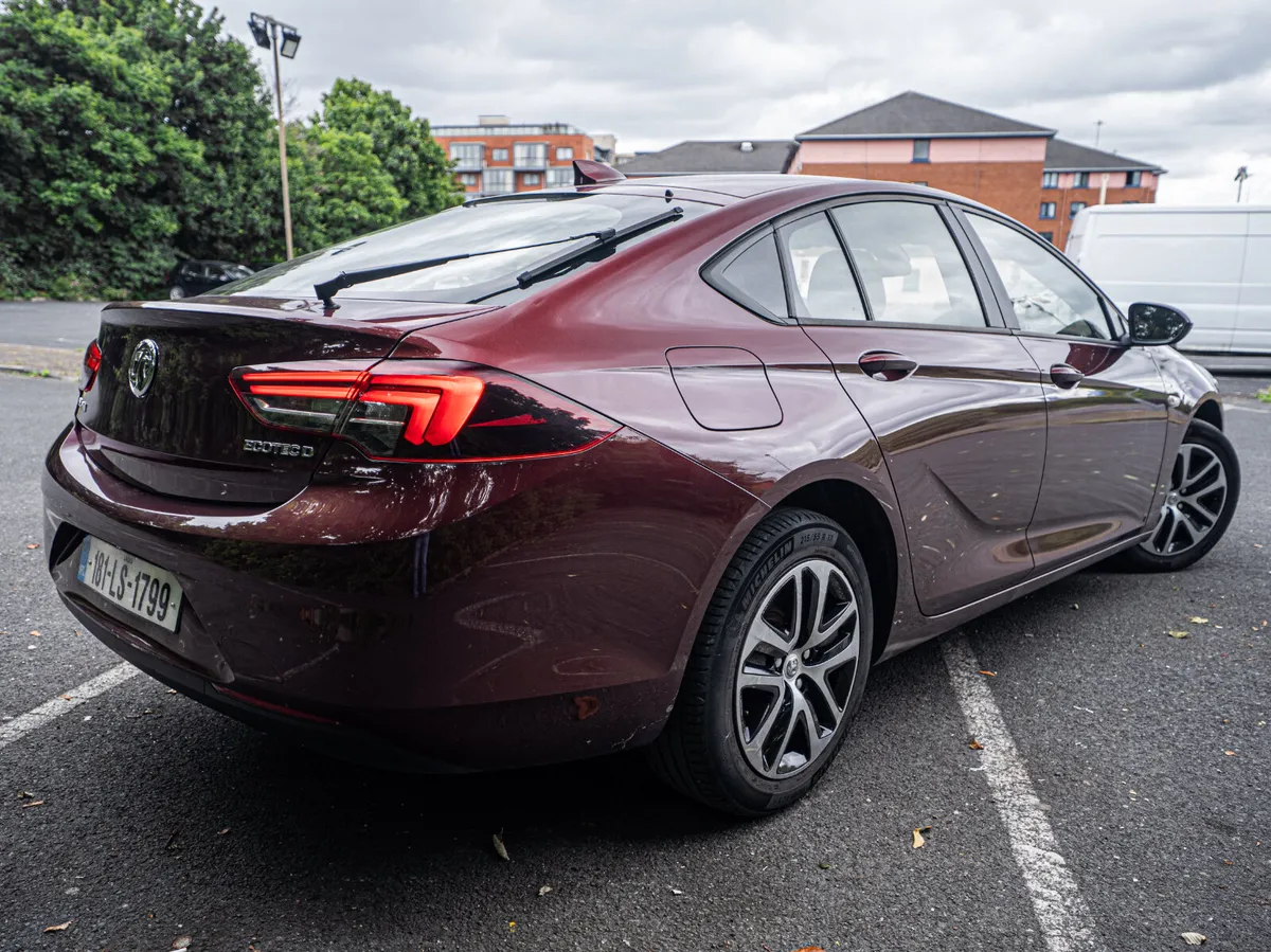 Vauxhall Insignia 2018 - Image 2