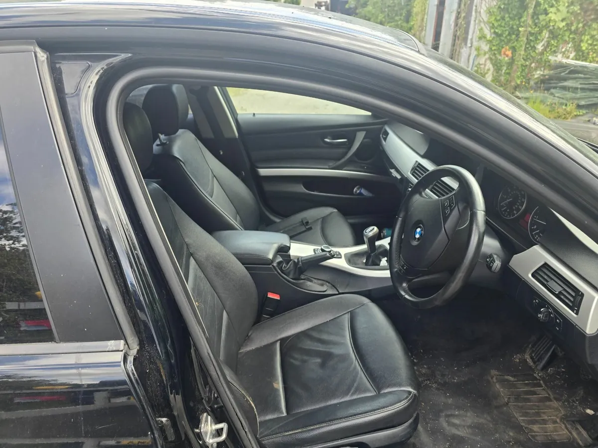 Car parts - Image 1
