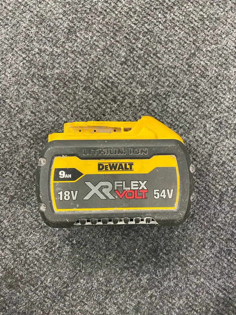 Dewalt 9Ah 18V/54V Battery - Image 1
