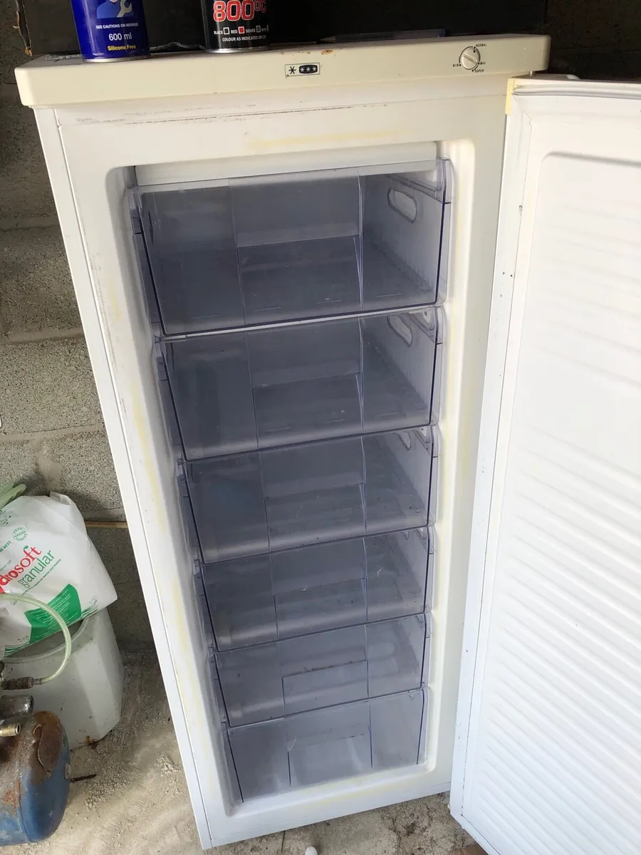 Whirlpool Freezer - Image 4