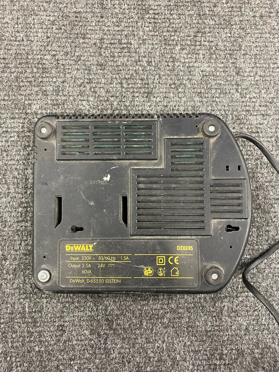 Dewalt Drill + Charger + Battery 24V - Image 4