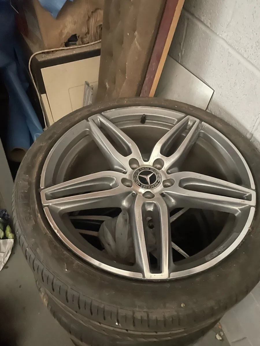 Mercedes AMG original 19” alloys with tyres - Image 2