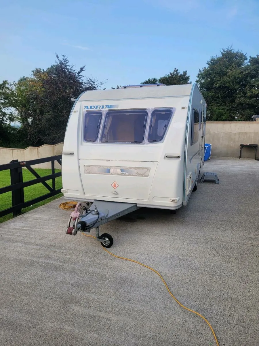 Adria Touring Caravan 5 berth. - Image 3