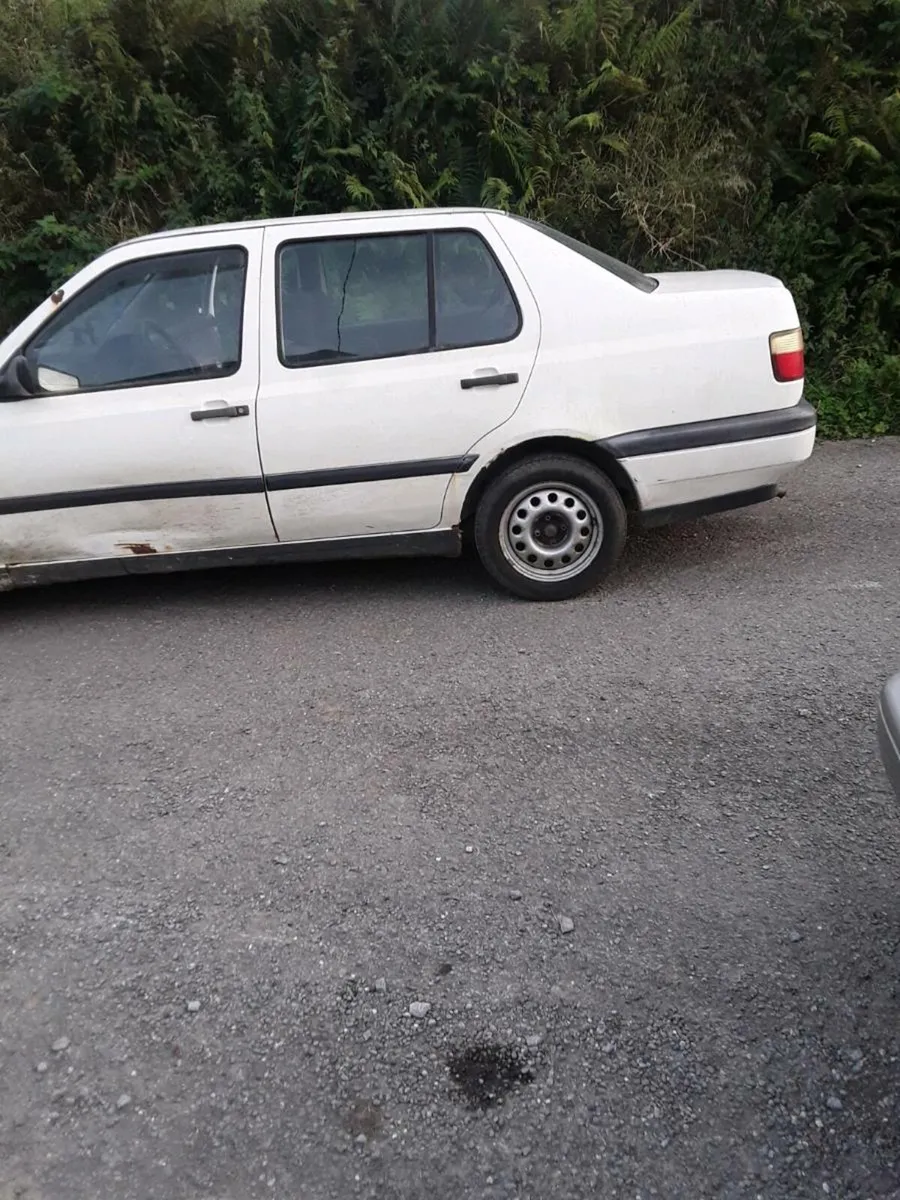 VW Vento diesel 1995 - Image 3