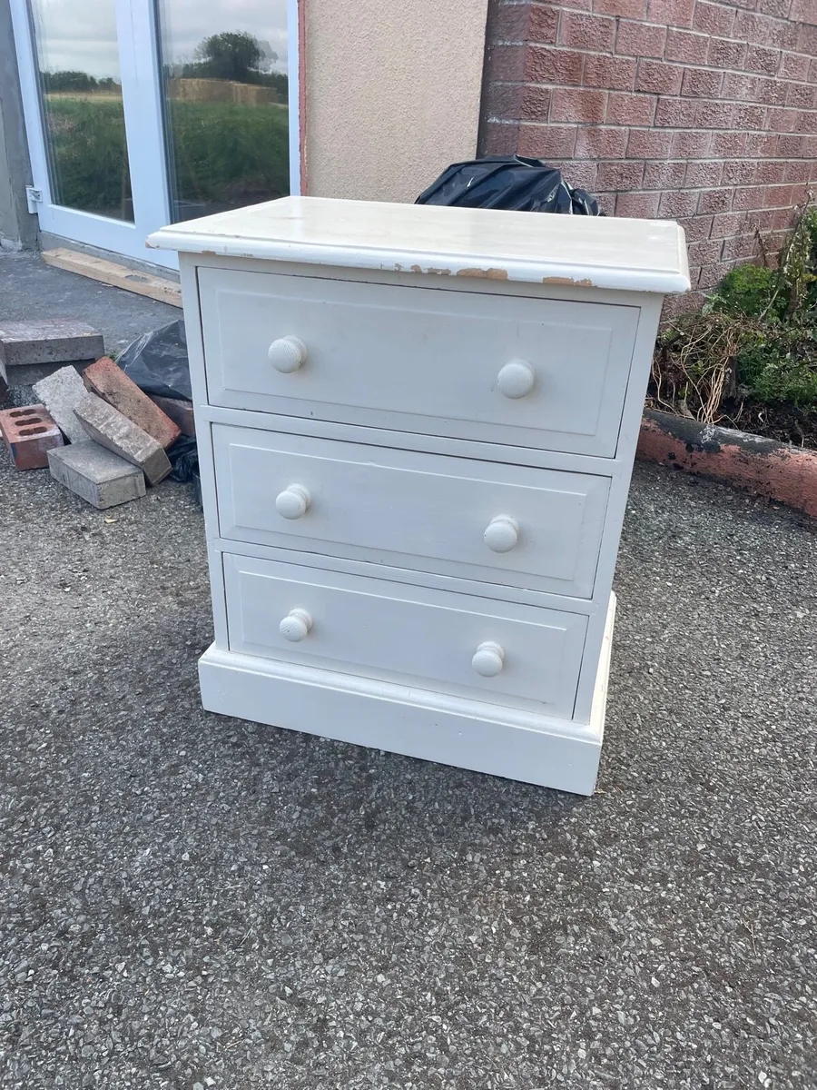 White wooden chest of drawer - Image 4