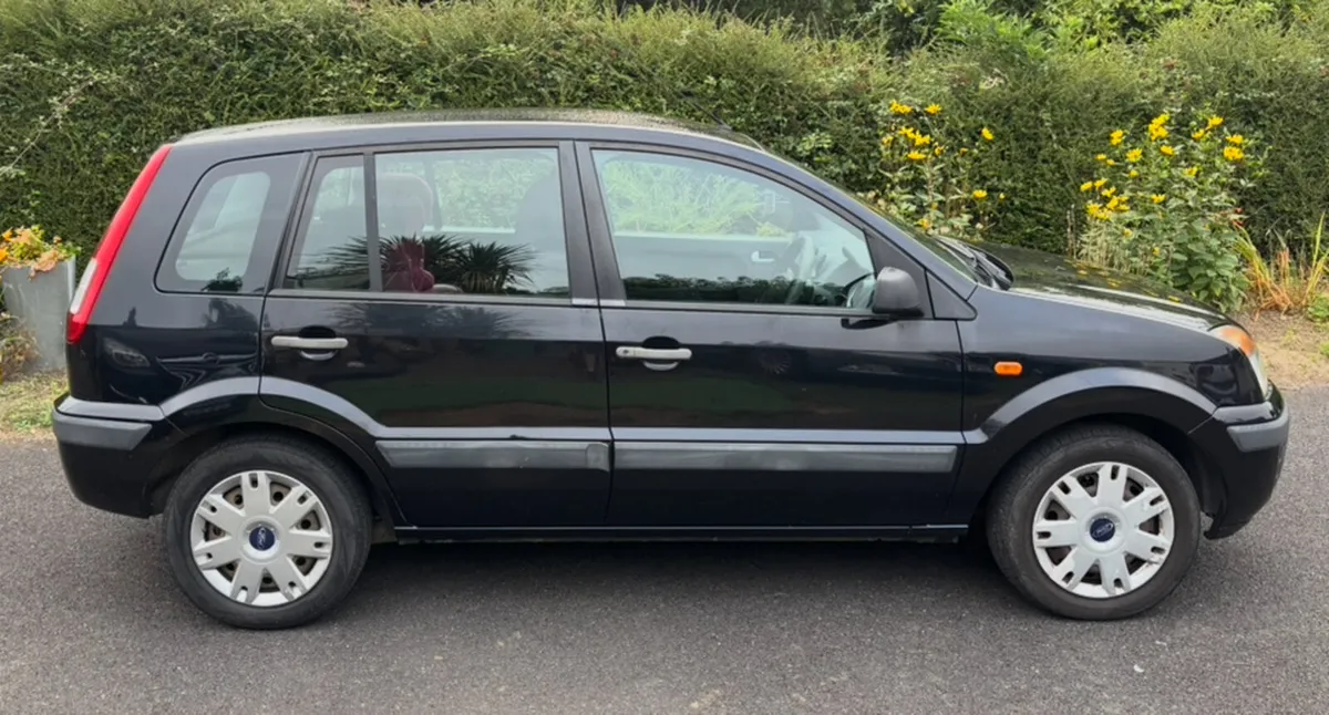 09 Ford Fusion 1.4 Diesel - Image 2