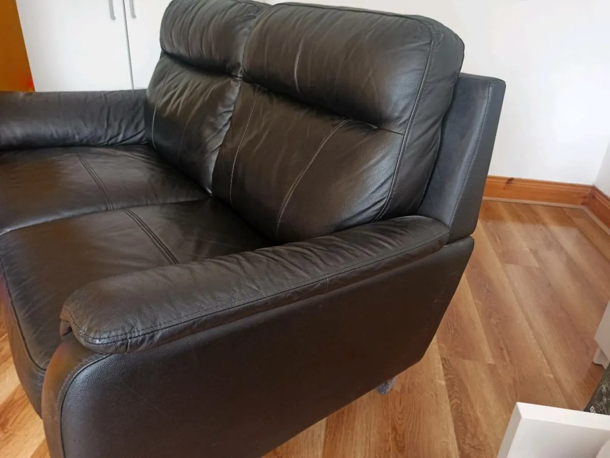 2 seater leather sofa - Image 3