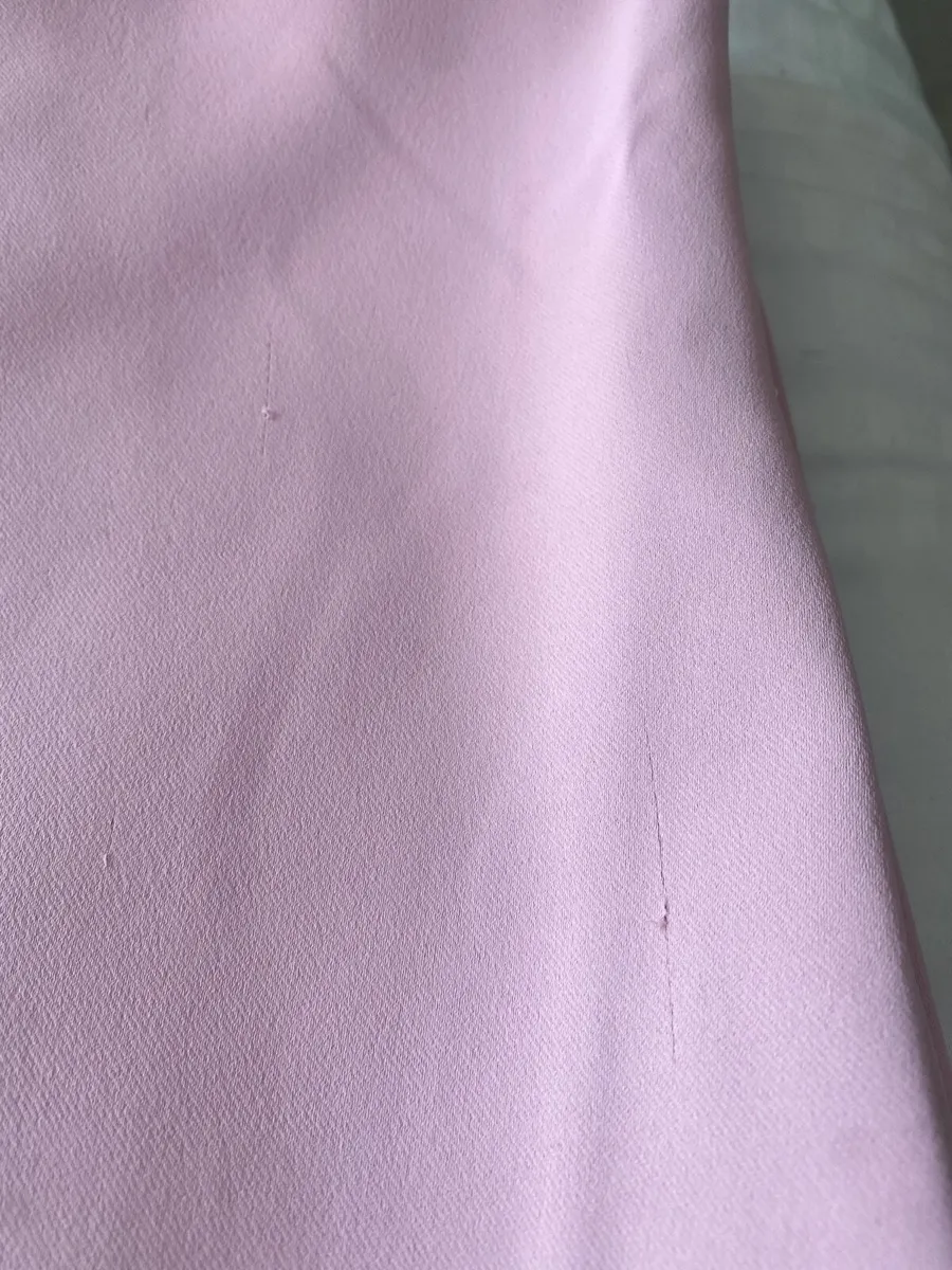 Pink bedroom short curtains and light shade - Image 4