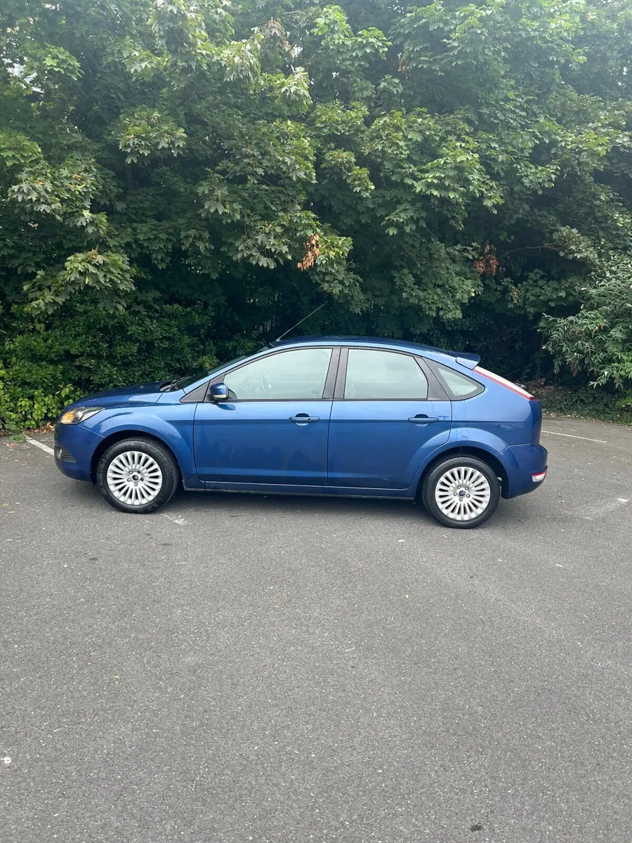 Ford Focus 2010 - Image 4