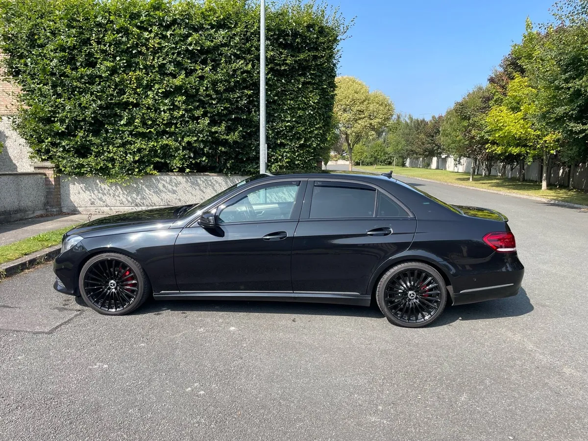 Mercedes Benz e220 - Image 3