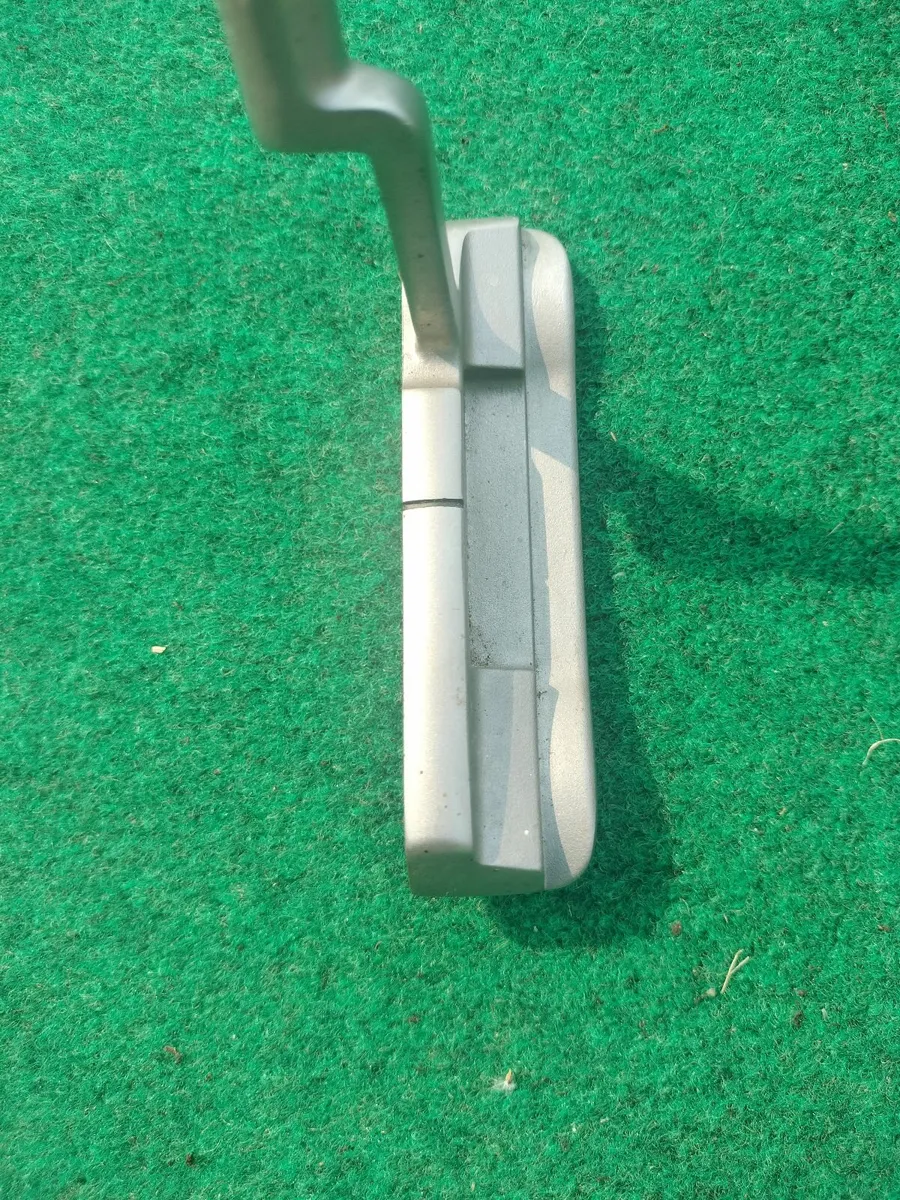 LH Odyssey White Hot Pro Putter 35 inch - Image 3