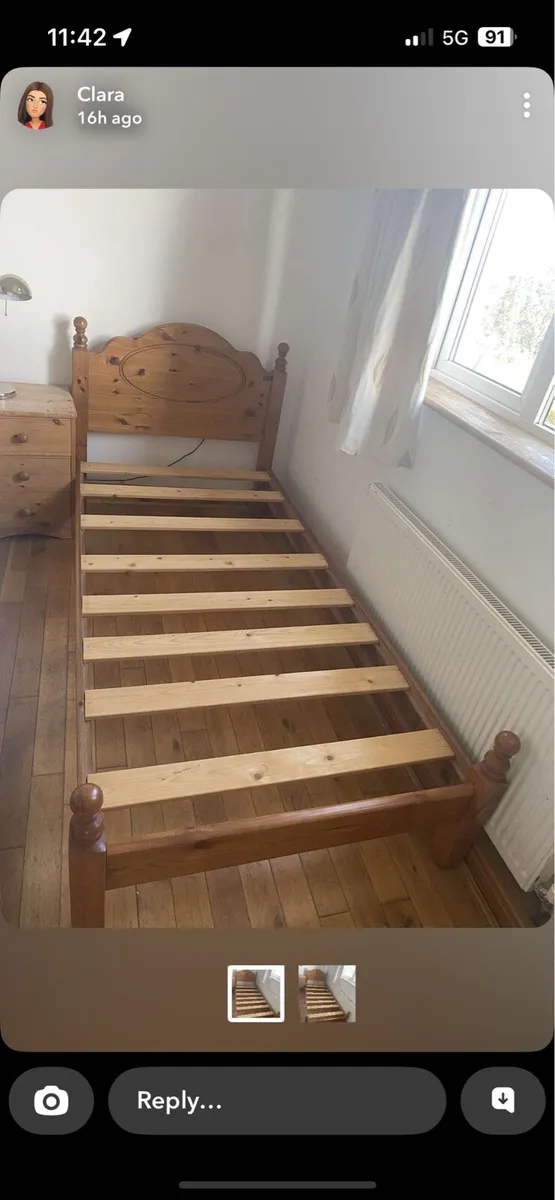 Wooden bed frame - Image 1