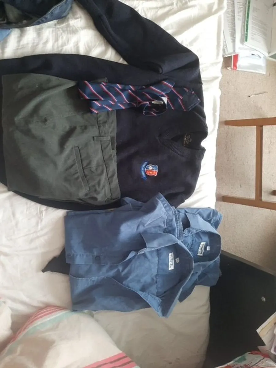 St Munchins College school uniform 1st year bundle - Image 1