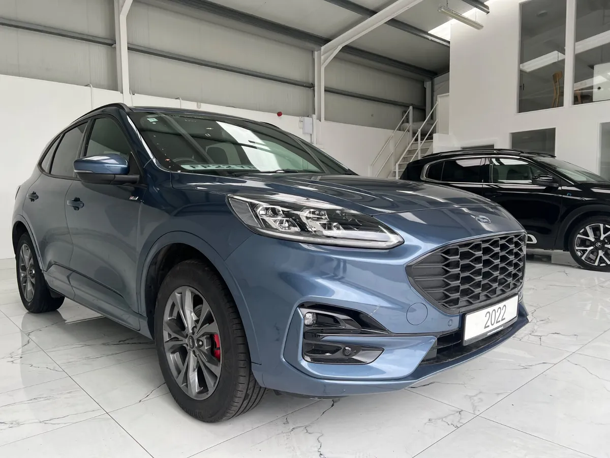 Ford Kuga 2022 - Image 2