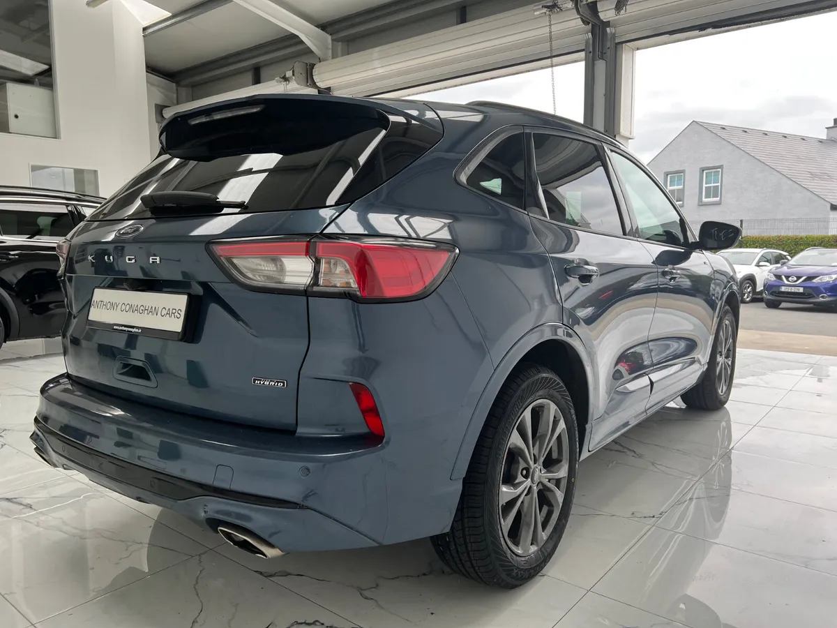 Ford Kuga 2022 - Image 4