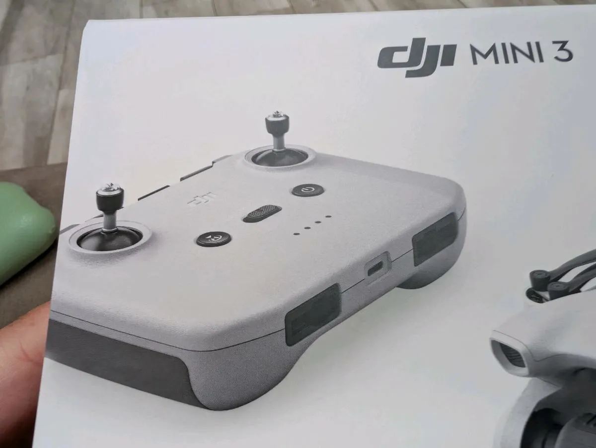 DJI mini 3 remote