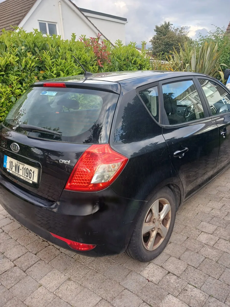 Kia Ceed 2010 - Image 1