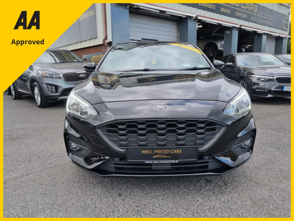 Ford Focus ST-LINE 1.0 ECOBOOST 125 125PS 4DR - Image 4