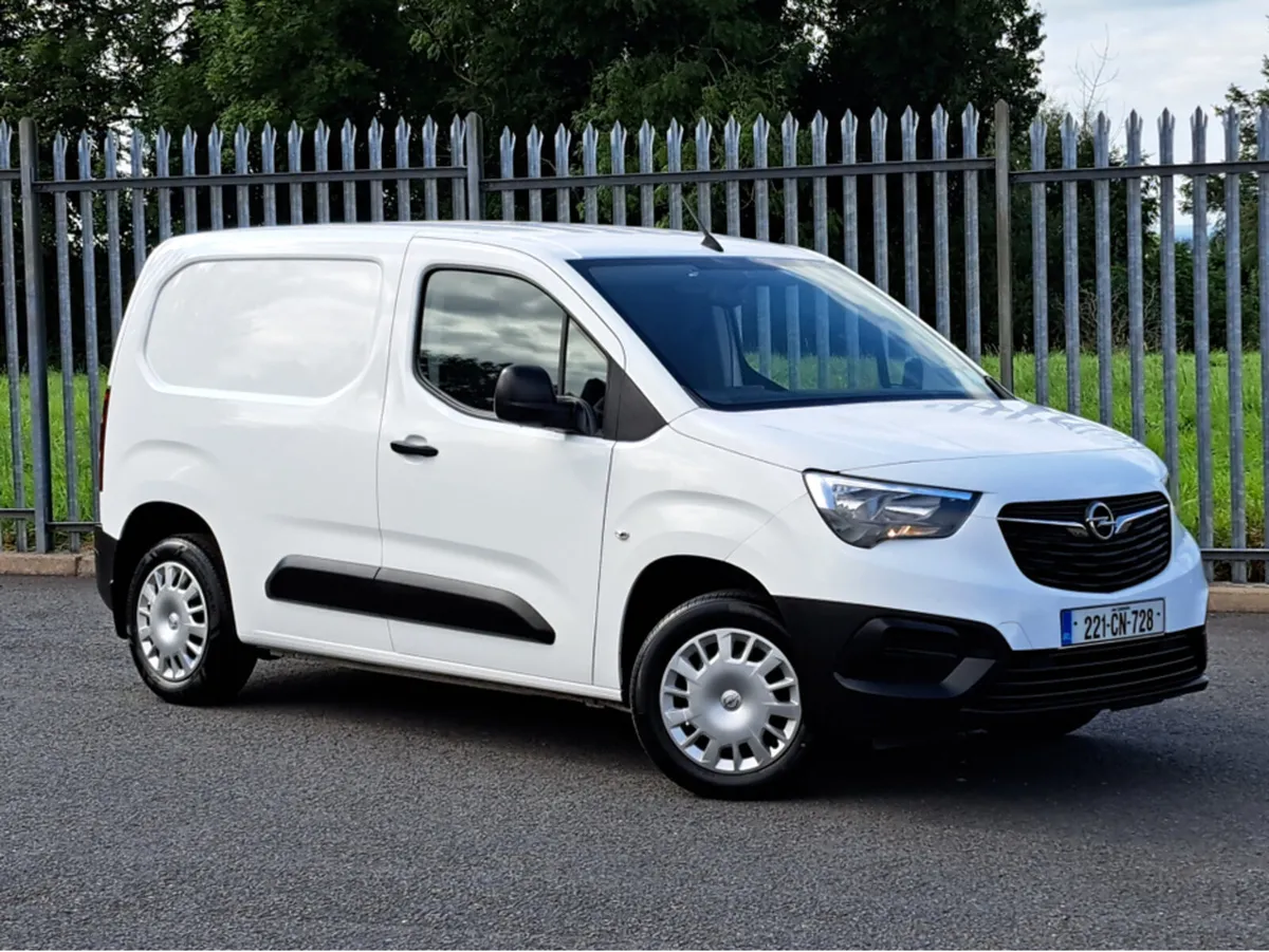Opel Combo EDITION L1H1 1.5TD 100BHP **PLYLINED*RE - Image 1