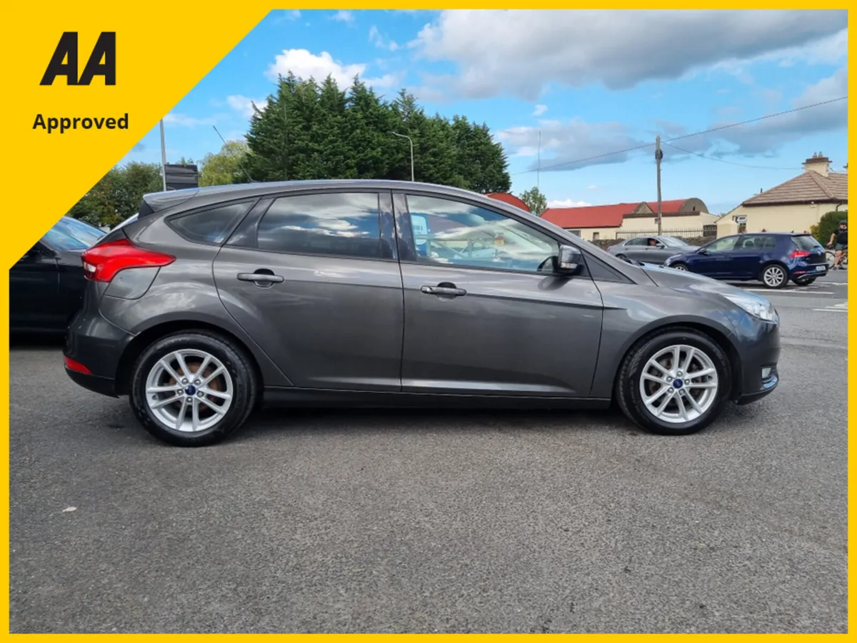 Ford Focus STYLE 1.5 TD 95PS 6SPEED 4 5DR 4DR - Image 4