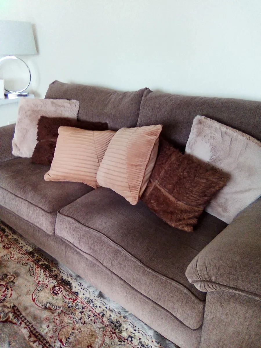 Sofa couch - Image 2