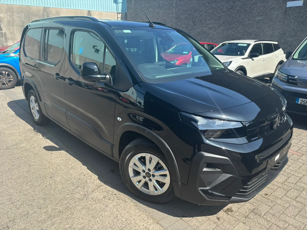 2025 New Rifter Allure 1.5 diesel automatic - Image 1
