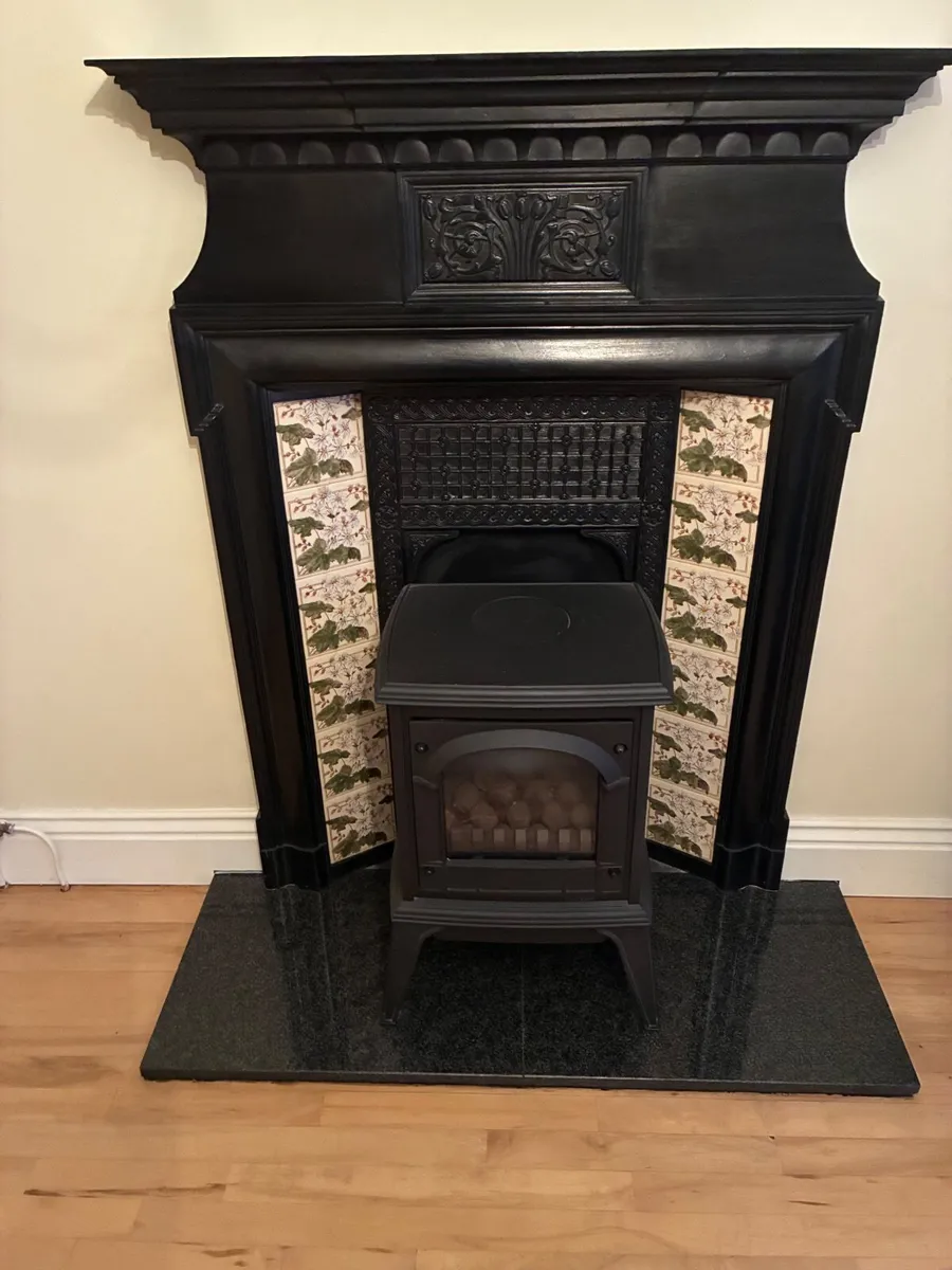 Fire place surround