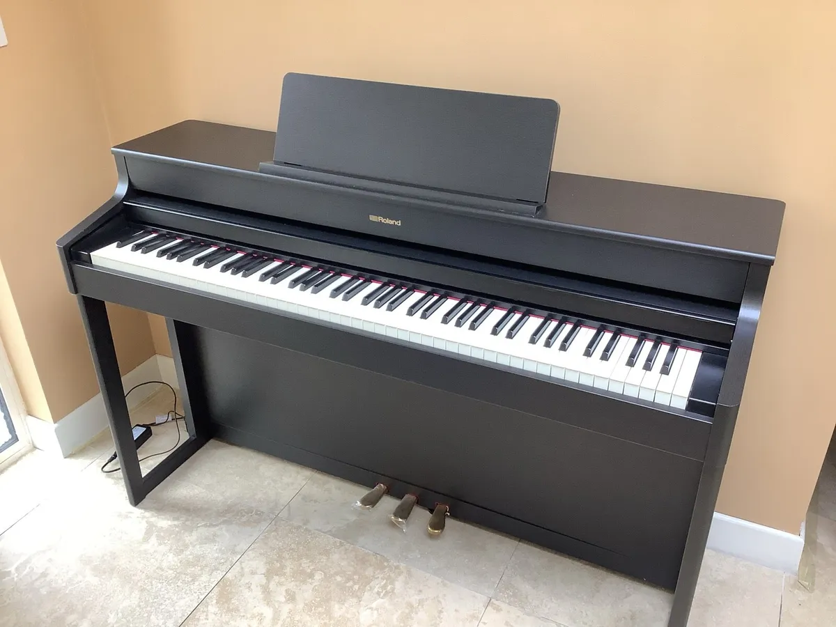 Piano - Image 1