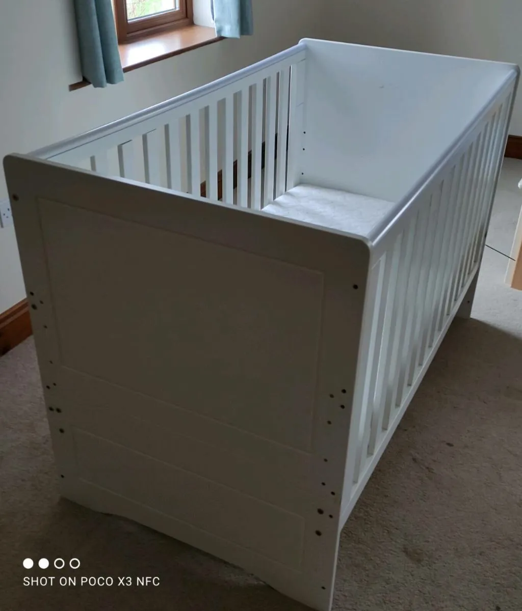 Cot bed - Image 2