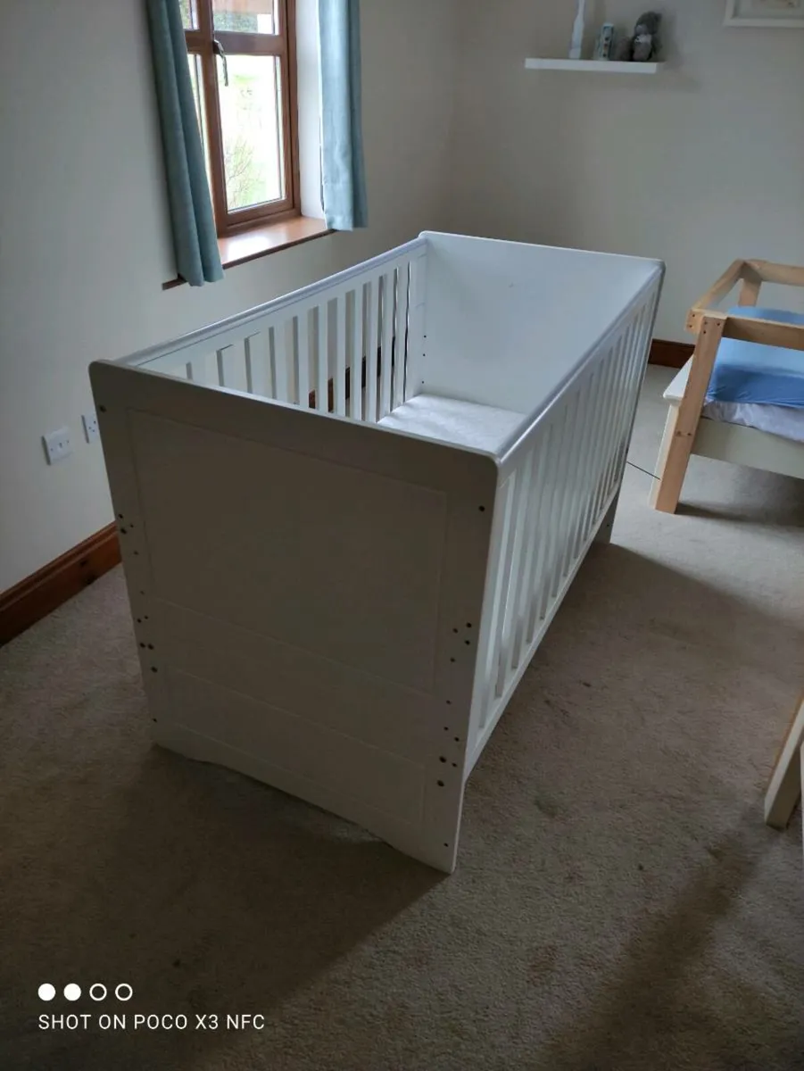 Cot bed - Image 4
