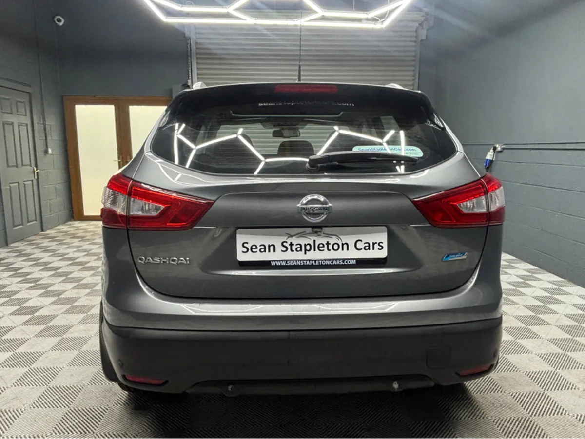 Nissan Qashqai 1.5 SV MY16 SP+NC E6 4 4DR - Image 3